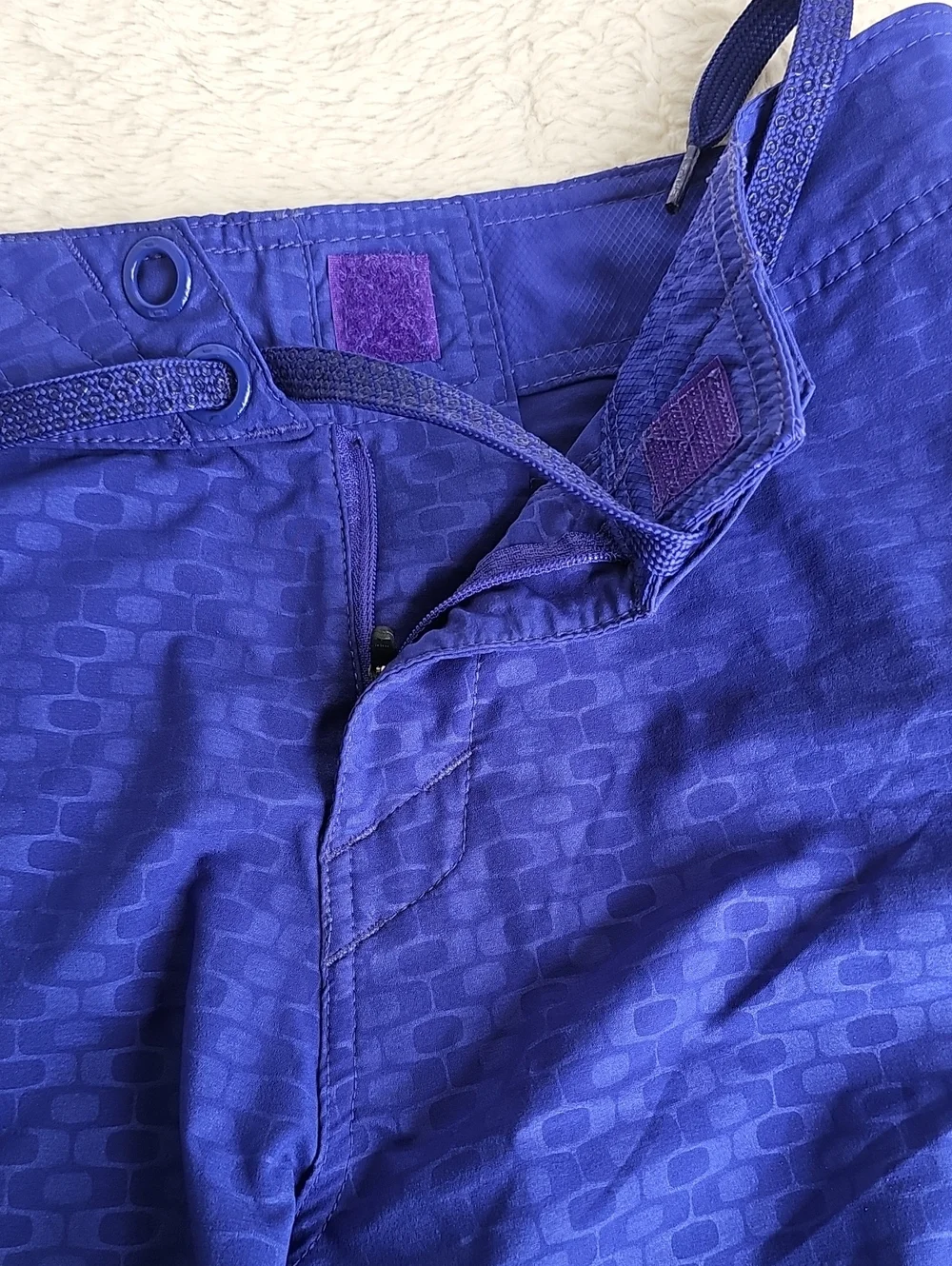 Oakley Men’s Blue Graphic Print Board Shorts Swim Trunks Size 28